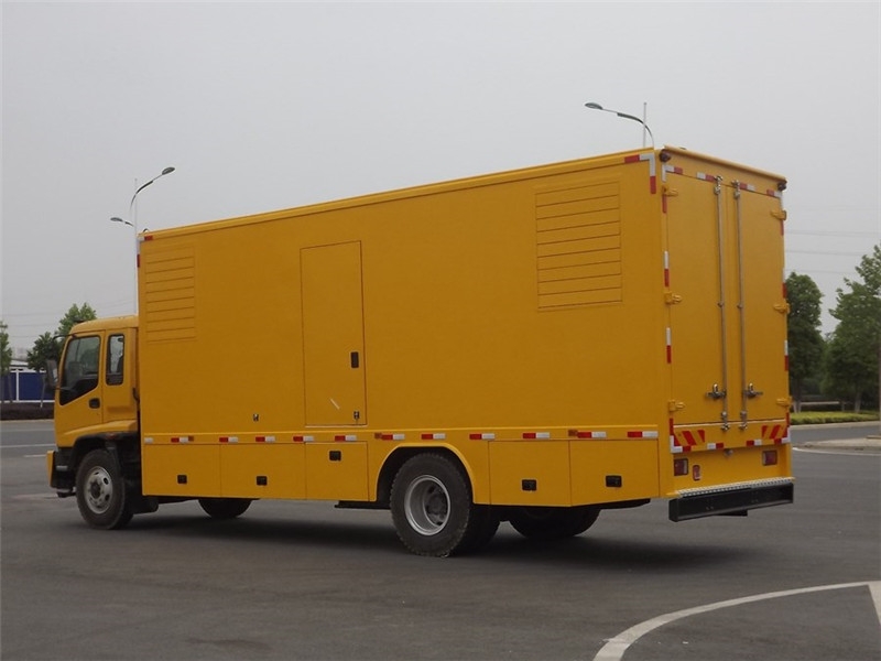 蓬江发电车出租- 柴油发电机油箱怎么清洗