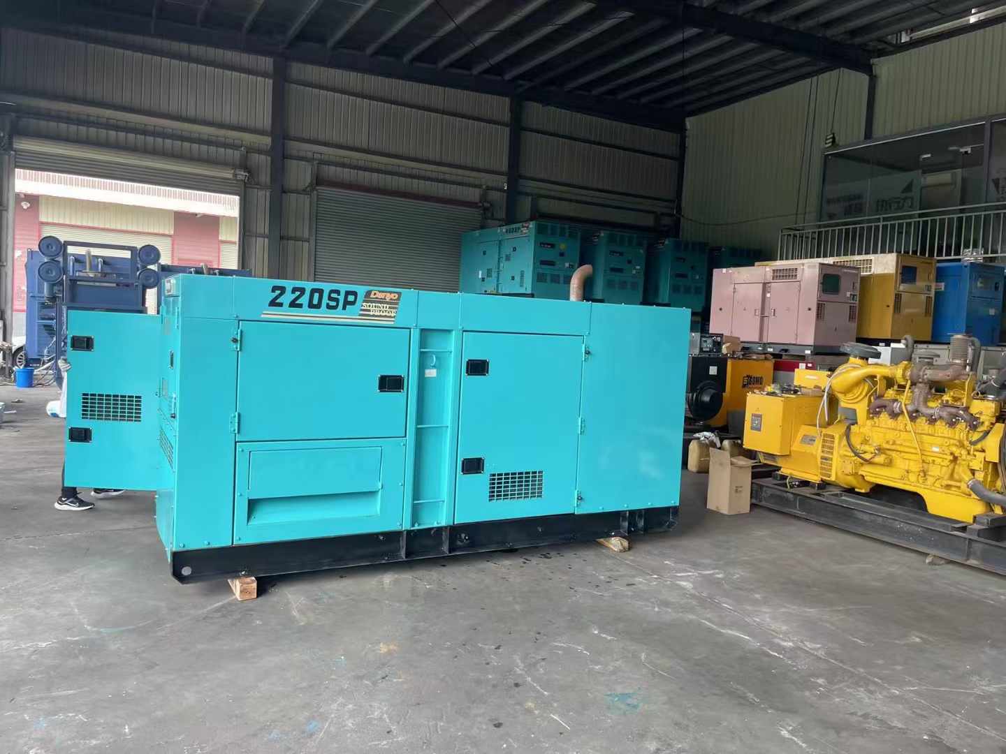 蓬江800kW 柴油发电机的输出电流波动范围是多少？