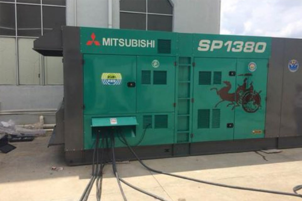 蓬江为什么有些柴油发电机组的输出电压可以调节？